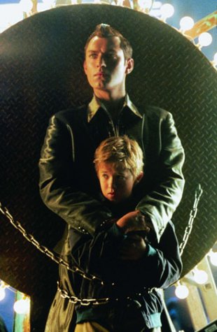 Jude Law and Haley Joel Osment in Artificial Intelligence: AI (2001)