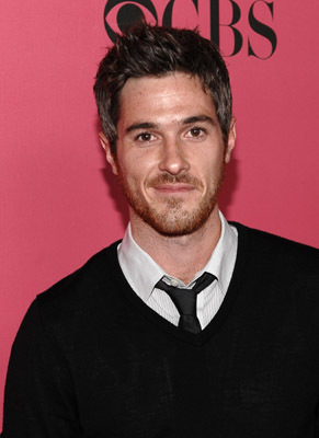 Dave Annable at event of The Victoria's Secret Fashion Show (2008)