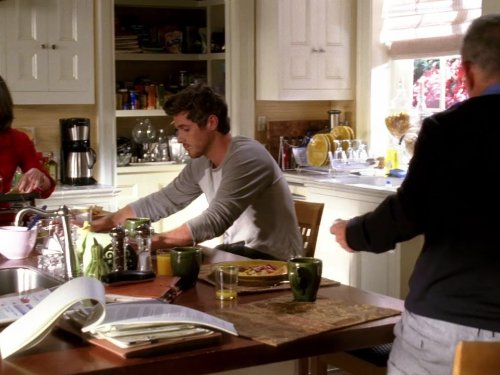 Still of Dave Annable in Brothers & Sisters (2006)