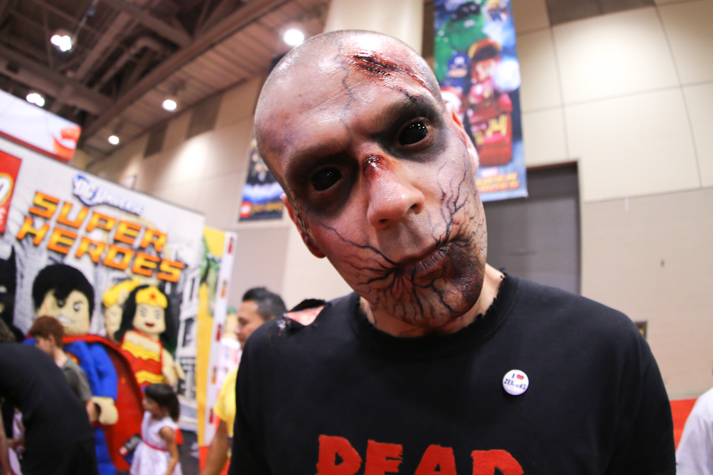 Dru Viergever at event of Comic-Con promoting Dead Before Dawn 3D