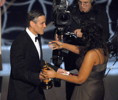 George Clooney and Jennifer Hudson at event of The 79th Annual Academy Awards (2007)