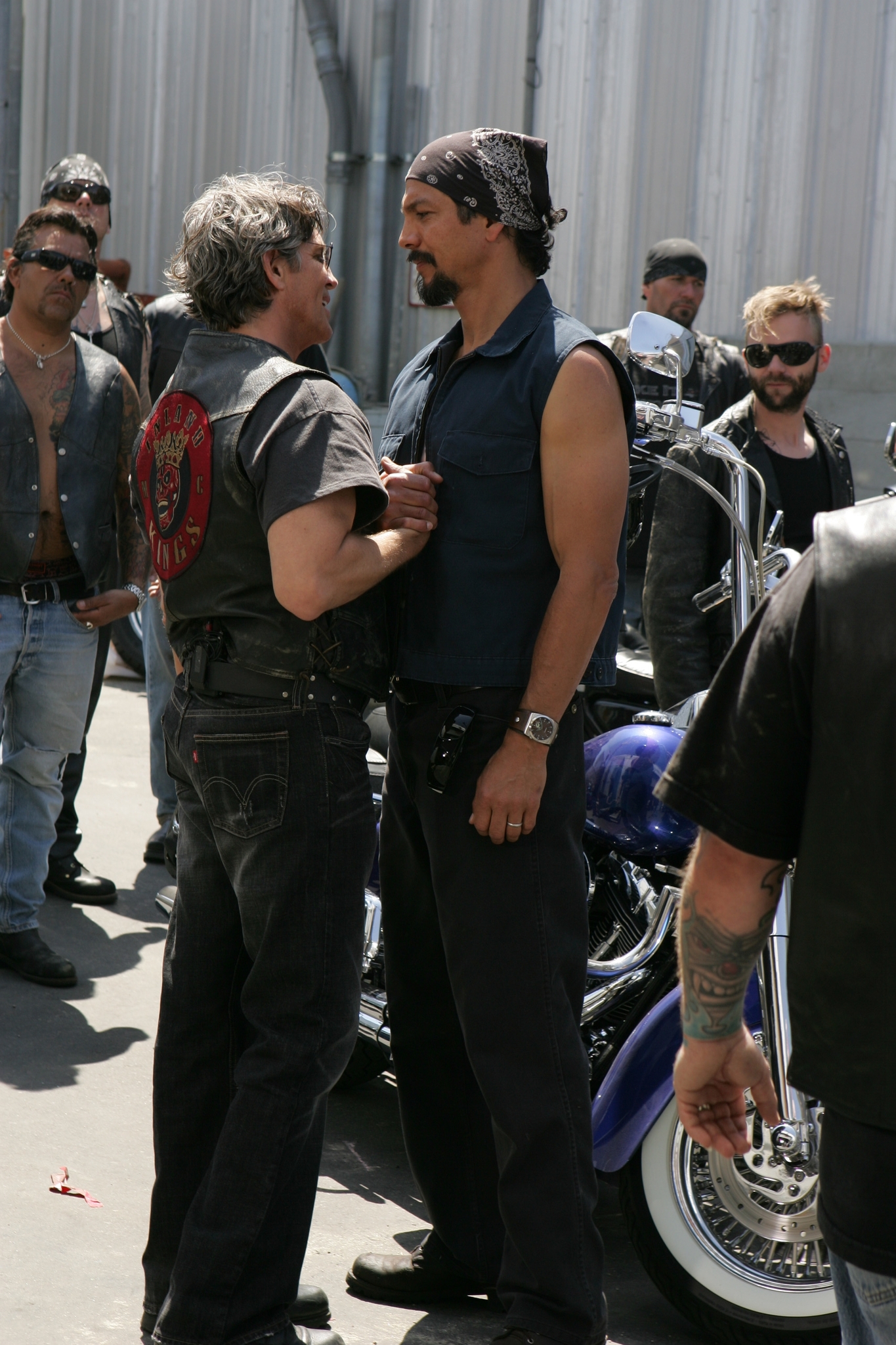 Eric Roberts and Benjamin Bratt in The Cleaner (2008)