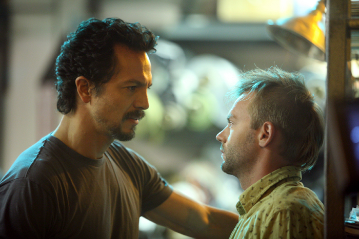 Still of Benjamin Bratt and Esteban Powell in The Cleaner (2008)