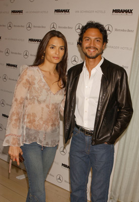 Talisa Soto and Benjamin Bratt