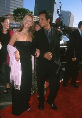 Julia Roberts and Benjamin Bratt at event of Runaway Bride (1999)