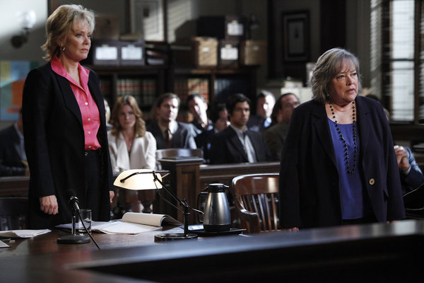 Still of Kathy Bates and Jean Smart in Harry's Law (2011)
