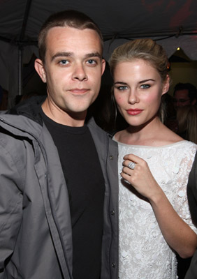 Nick Stahl and Rachael Taylor