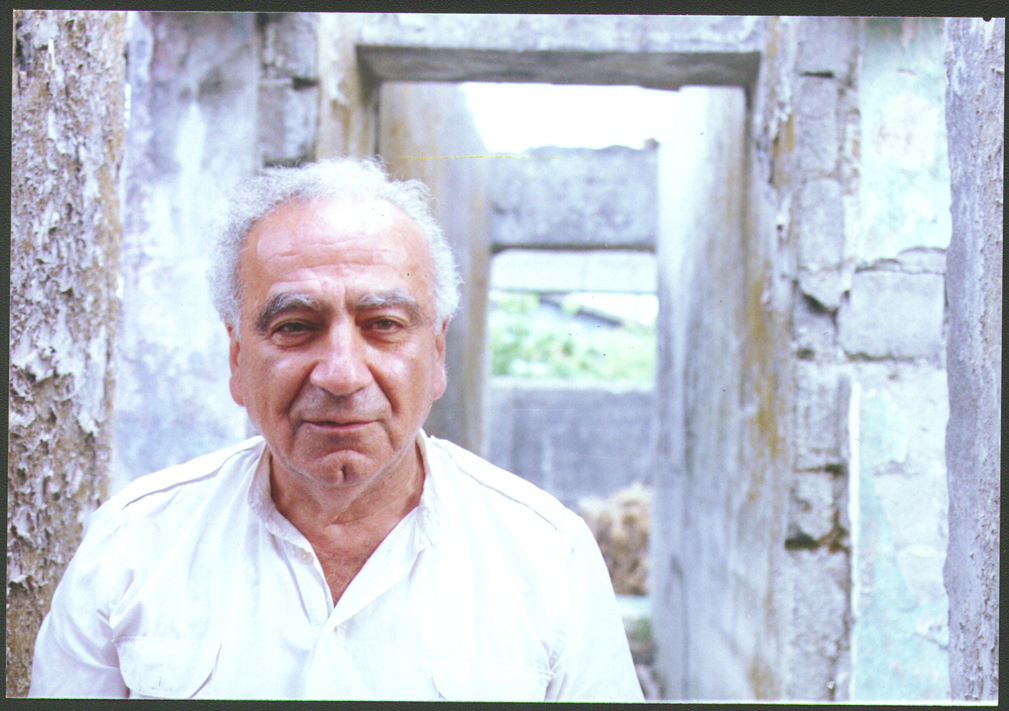 A grave stone for Ardi: A documentary movie directed by Reza bahrami-nezhad