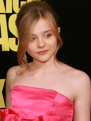 Chloë Grace Moretz at event of Ateini cia arba gausi i duda! (2010)