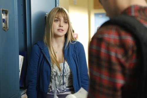 Still of Aimee Teegarden in 90210 (2008)