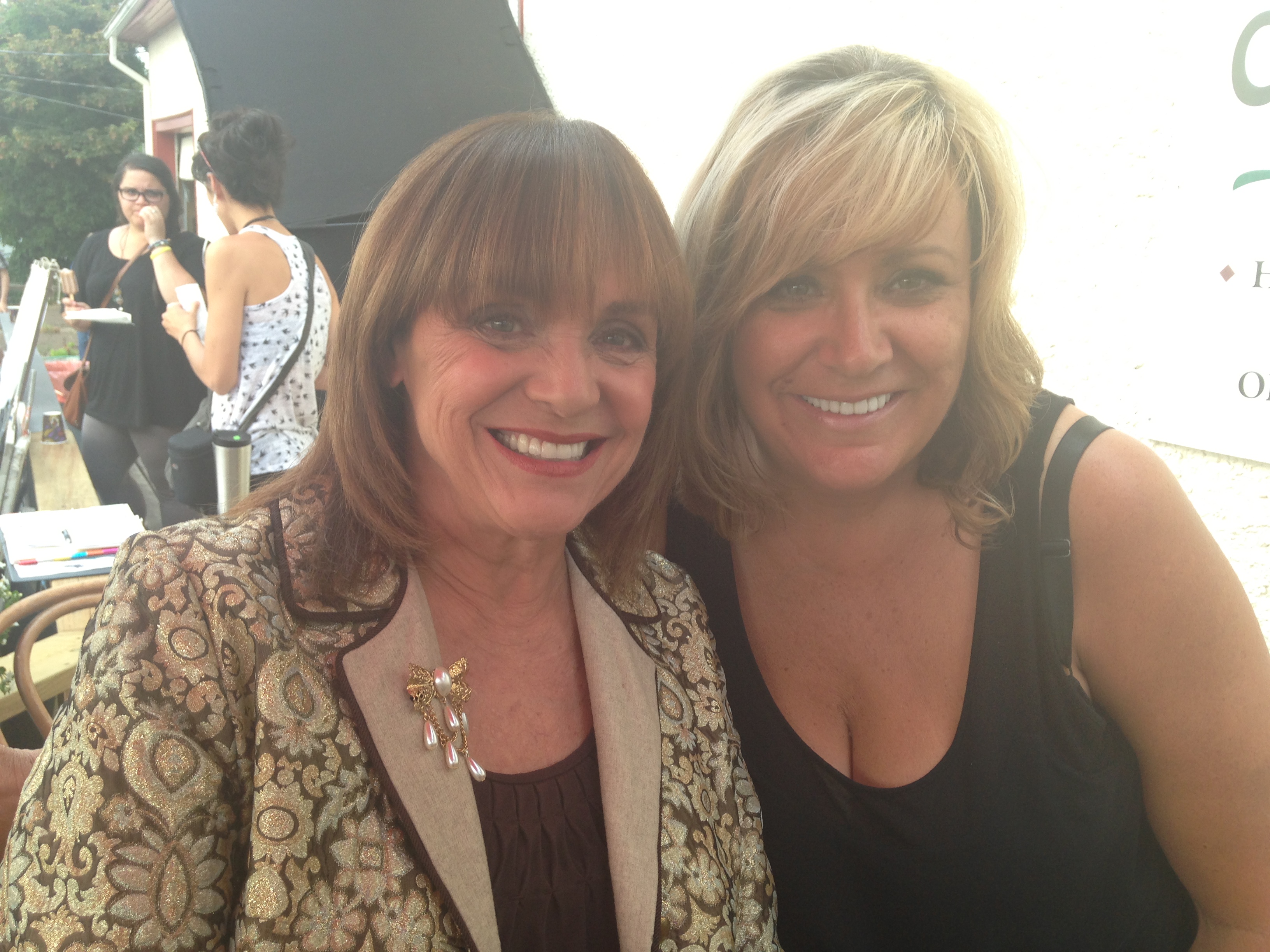 Sandra Montgomery, Valerie Harper on the set of THE TOWN THAT CAME A-COURTIN' 2013