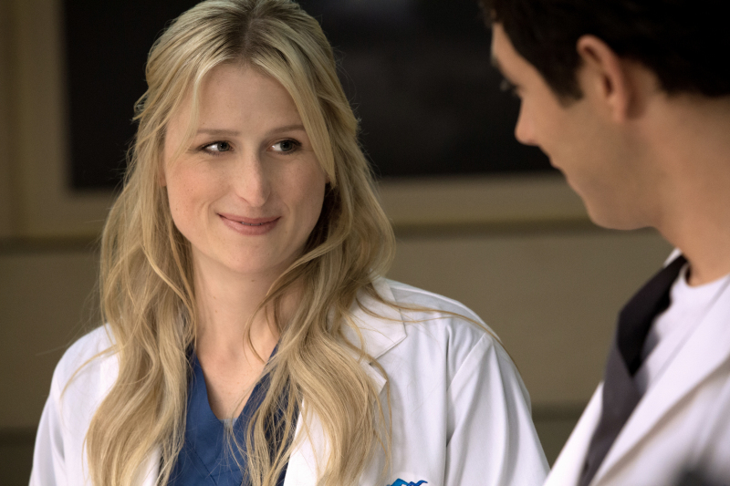 Still of Mamie Gummer and Michael Rady in Emily Owens M.D. (2012)