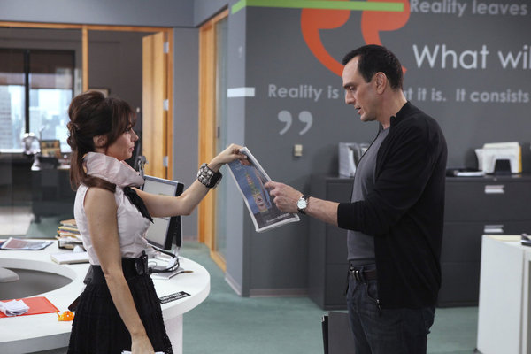 Still of Hank Azaria and Natasha Leggero in Free Agents (2011)