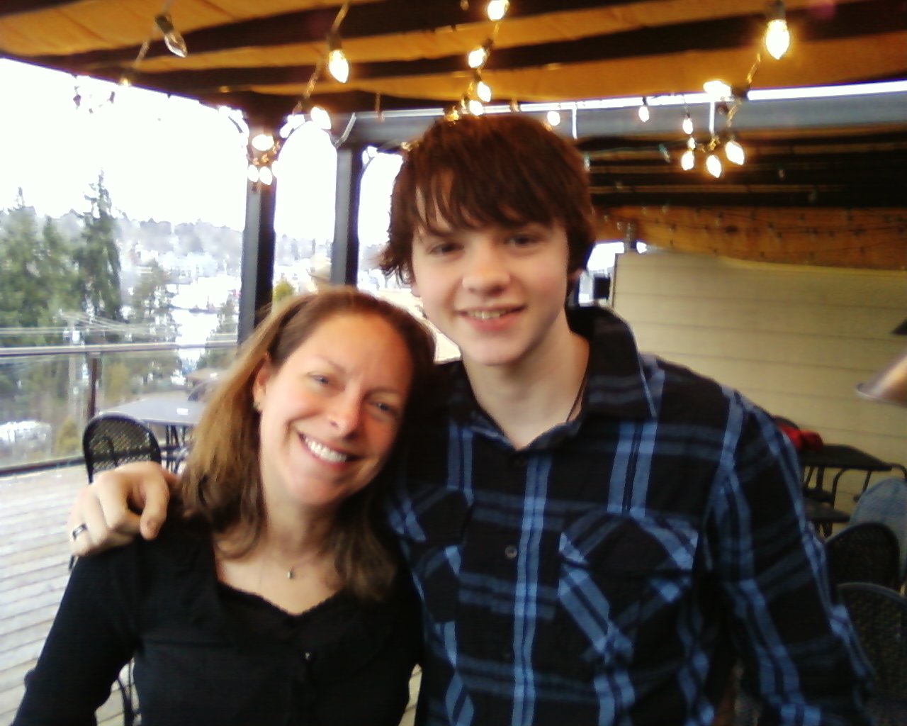 At lunch with the talented Joel Courtney. http://www.imdb.com/name/nm1525807/
