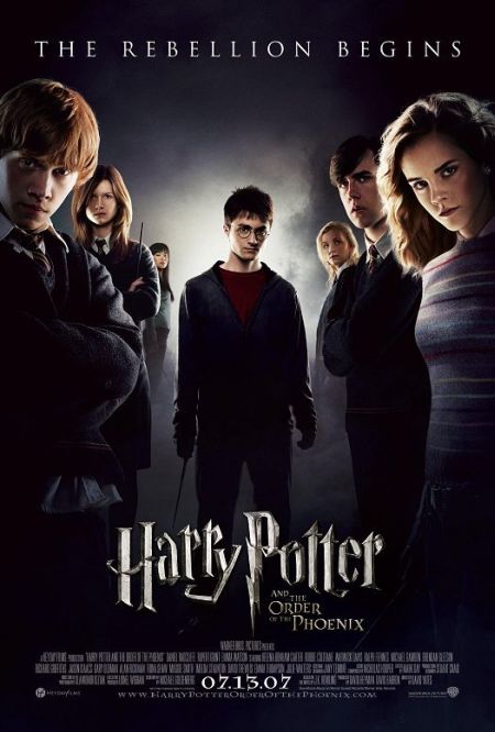 Rupert Grint, Matthew Lewis, Daniel Radcliffe, Emma Watson, Bonnie Wright, Katie Leung and Evanna Lynch in Haris Poteris ir Fenikso brolija (2007)