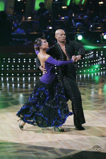 Still of Maurice Greene and Cheryl Burke in Dancing with the Stars (2005)