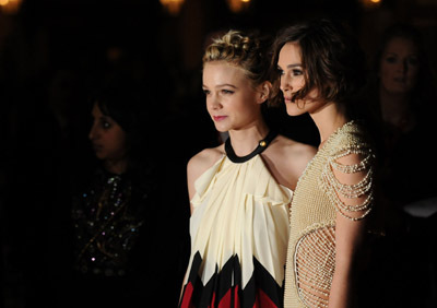 Keira Knightley and Carey Mulligan at event of Never Let Me Go (2010)