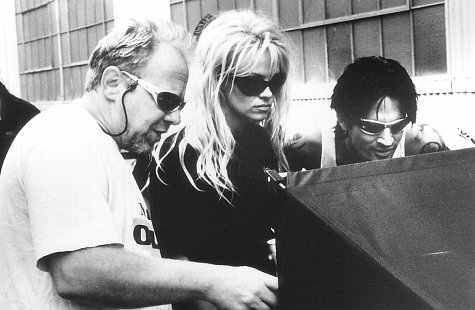 Pamela Anderson, Tommy Lee and David Hogan in Barb Wire (1996)
