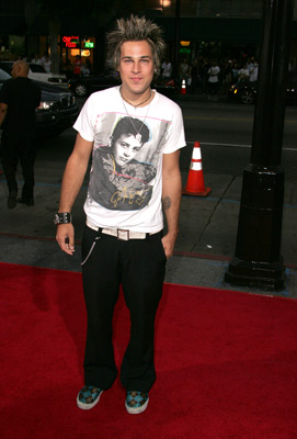 Ryan Cabrera at event of Undiscovered (2005)