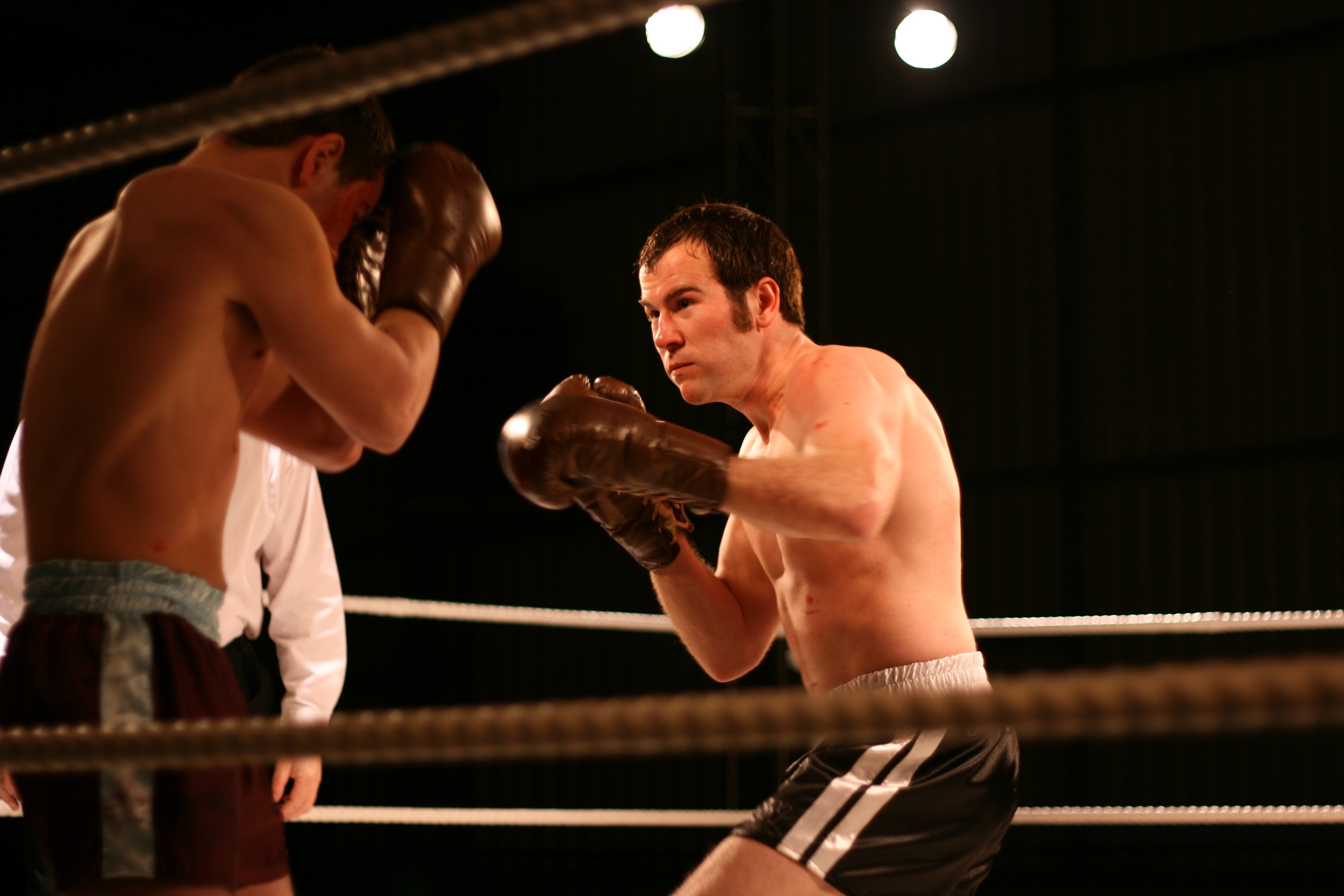 Howard Winstone (Stuart Brennan) fighting for the British Title!