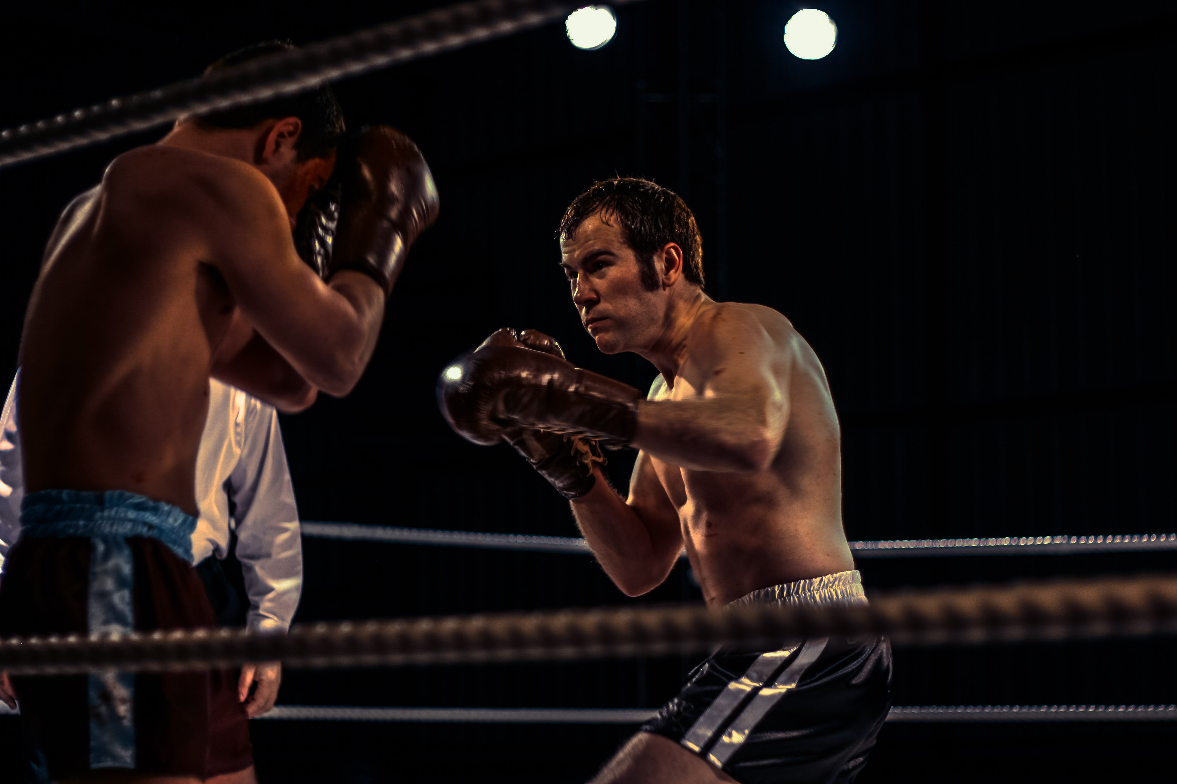 Stuart Brennan boxing as Howard Winstone in the film Risen.