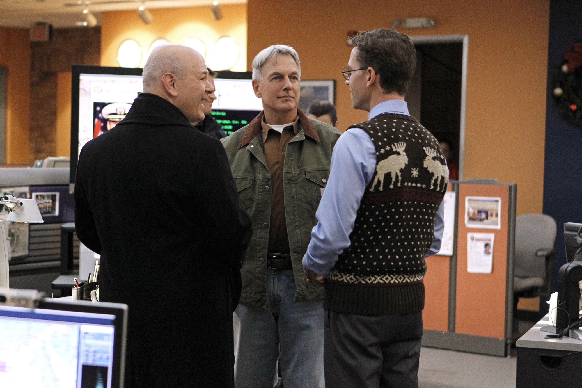 Still of Jimmy Palmer, Brian Dietzen and Ed Slater in NCIS: Naval Criminal Investigative Service (2003)