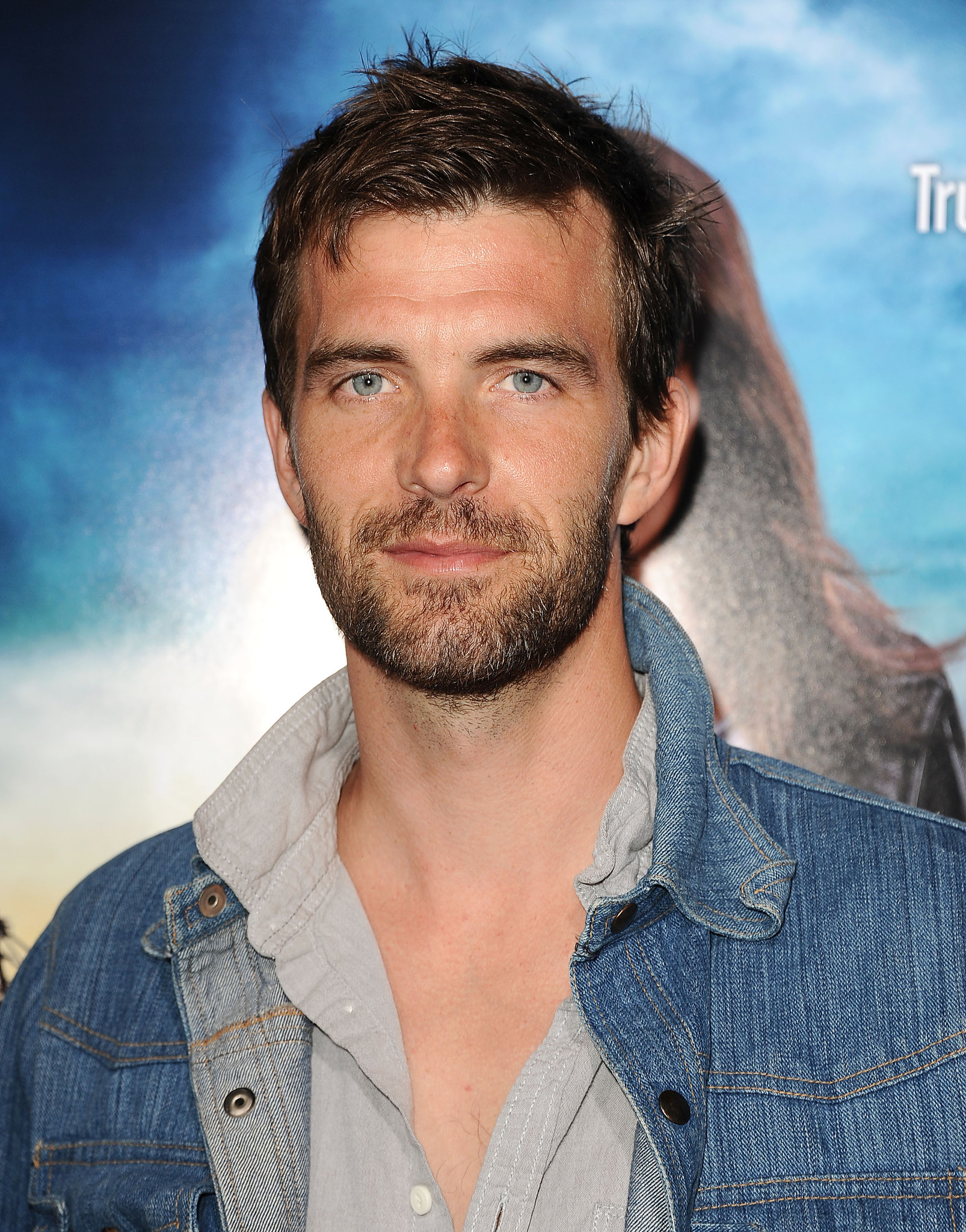 Lucas Bryant at event of Rogue (2013)