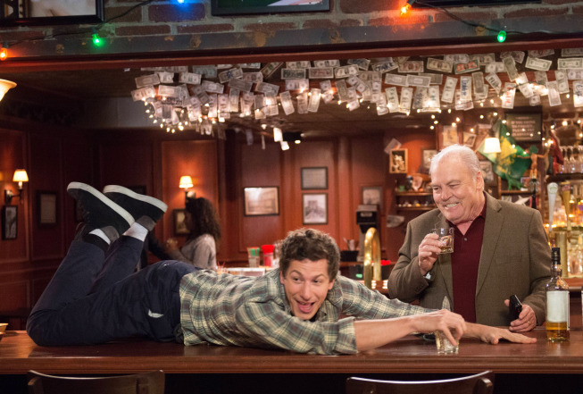 Still of Stacy Keach and Andy Samberg in Brooklyn Nine-Nine (2013)