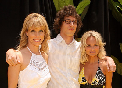 Kristin Chenoweth, Cheryl Hines and Andy Samberg at event of Space Chimps (2008)