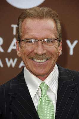 Pat O'Brien at event of The 48th Annual Grammy Awards (2006)