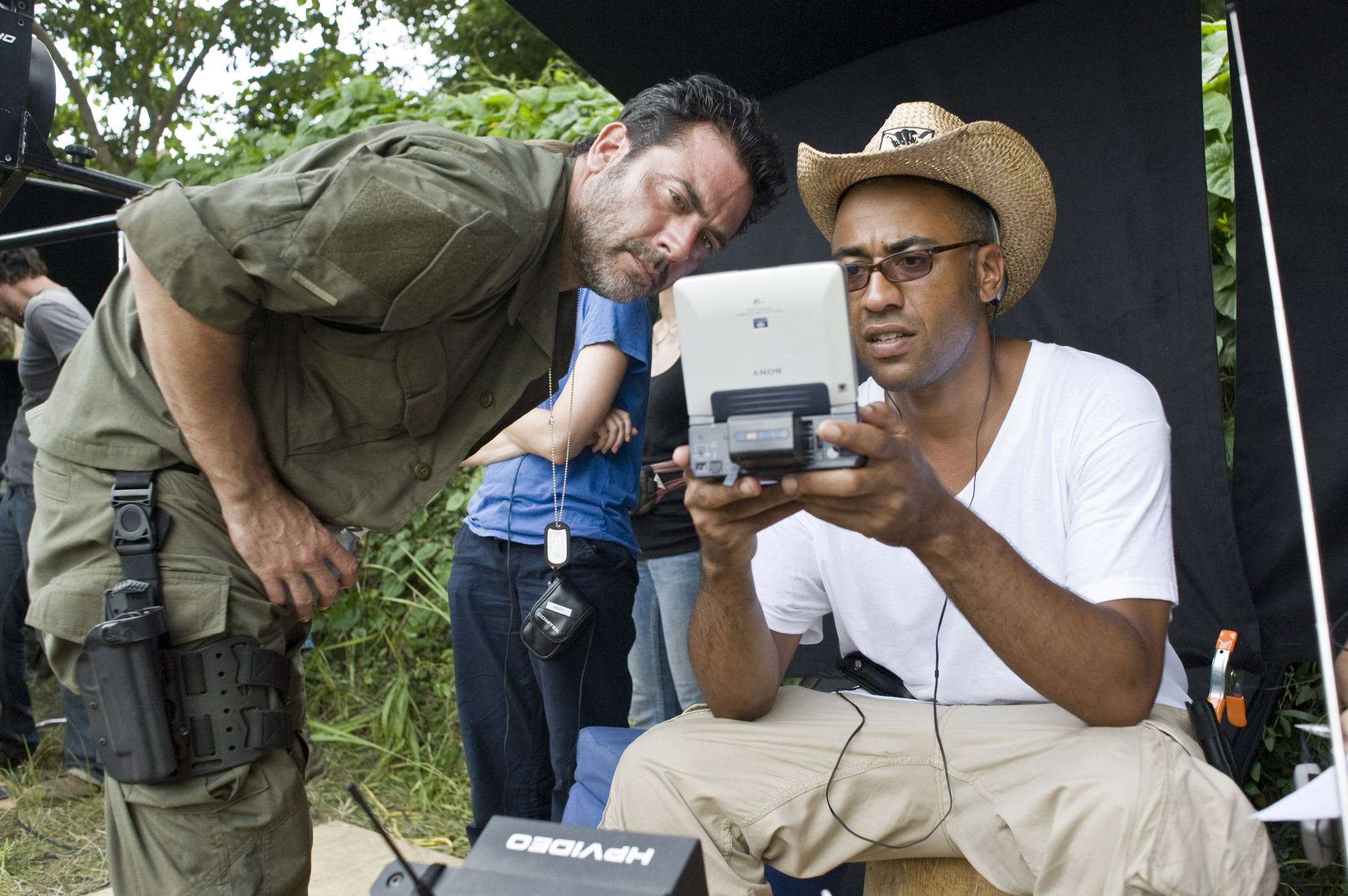 Still of Jeffrey Dean Morgan and Sylvain White in The Losers (2010)