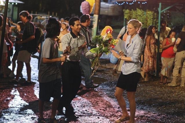 Still of Mamie Gummer, Ronnie Alvarez and Jonathan Castellanos in Off the Map (2011)