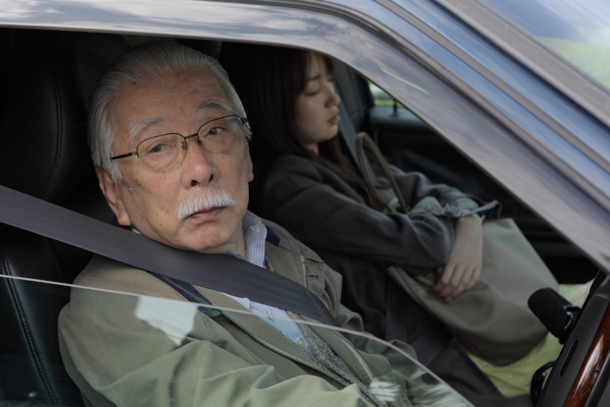 Still of Tadashi Okuno and Rin Takanashi in Like Someone in Love (2012)