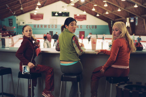 L-R: Nikki (Kirsten Olson), Tiffany (Jocelyn Lai), Gen (Hayden Panettiere).