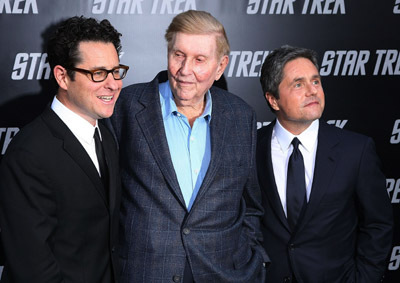 J.J. Abrams, Brad Grey and Sumner Redstone at event of Zvaigzdziu kelias (2009)