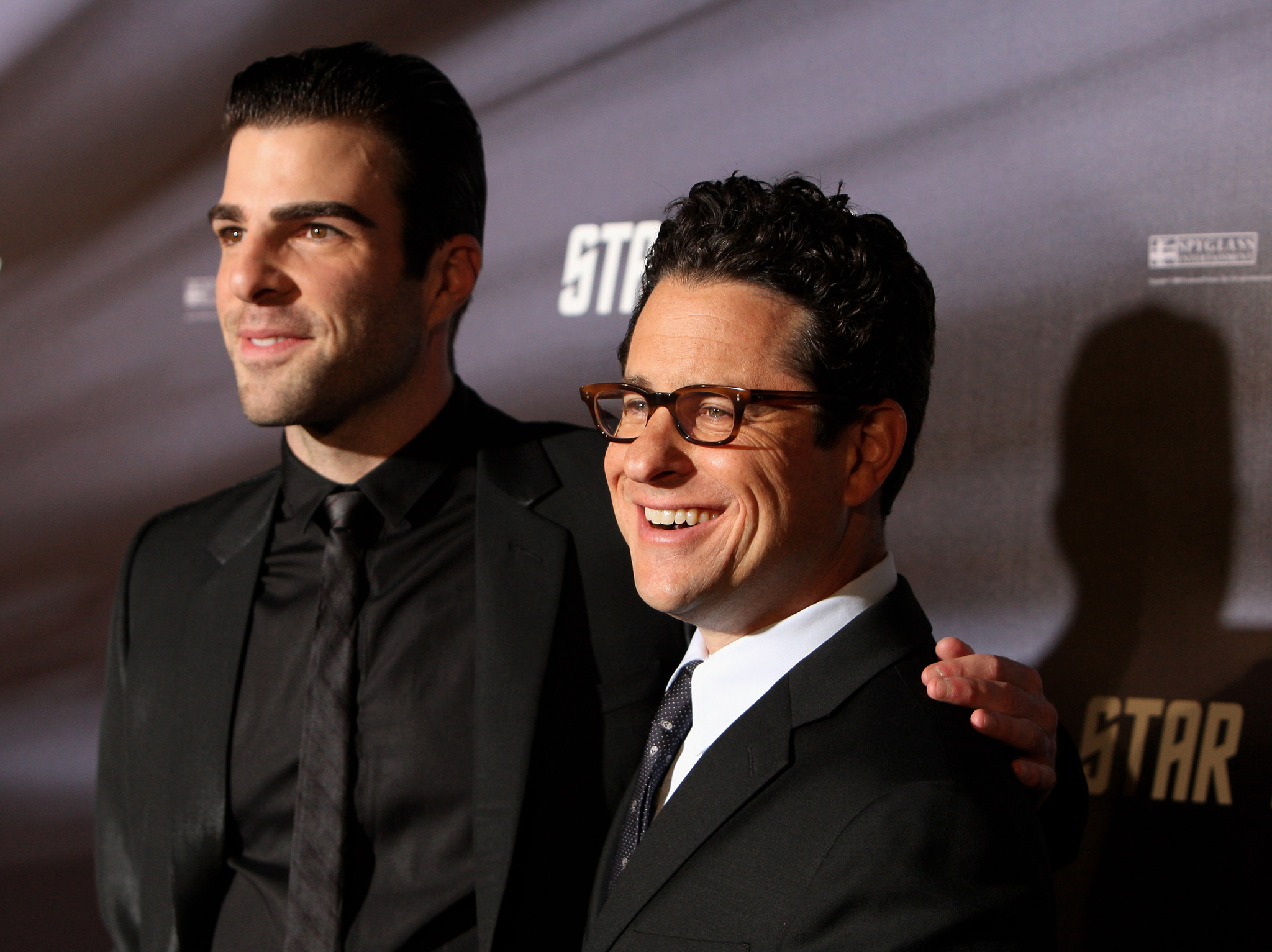 J.J. Abrams and Zachary Quinto at event of Zvaigzdziu kelias (2009)