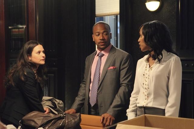 Still of Kerry Washington, Columbus Short and Katie Lowes in Scandal (2012)