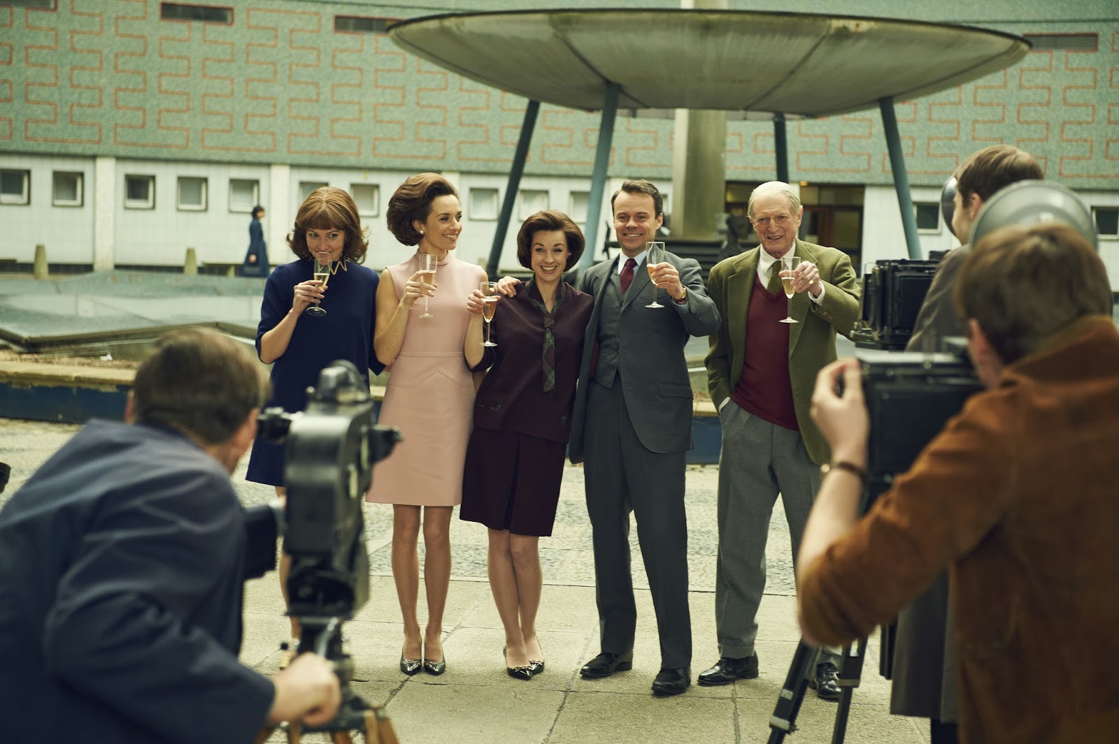 Jemma Powell, Jessica Raine, Jamie Glover, David Bradley in An Adventure in Space and Time.