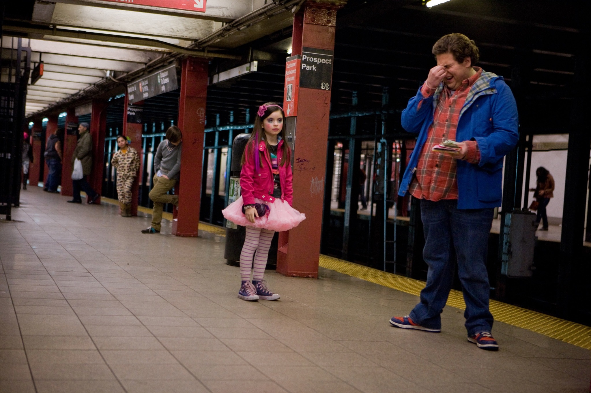 Still of Jonah Hill, Max Records, Kevin Hernandez and Landry Bender in Aukle nakciai (2011)