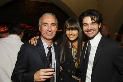Roland Emmerich, Camilla Belle and Steven Strait at event of 10,000 BC (2008)