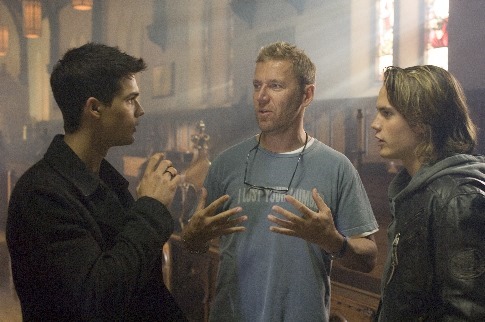 Renny Harlin, Jonathan Wenk, Steven Strait and Taylor Kitsch in The Covenant (2006)