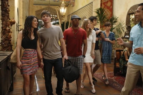 Still of Shenae Grimes-Beech, Michael Steger, AnnaLynne McCord, Matt Lanter, Jessica Stroup, Tristan Wilds and Marcos De Silvas in 90210 (2008)