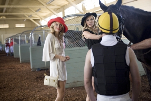 Still of Sara Foster and AnnaLynne McCord in 90210 (2008)