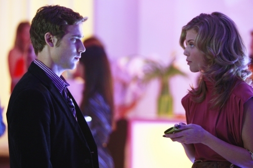 Still of Dustin Milligan and AnnaLynne McCord in 90210 (2008)