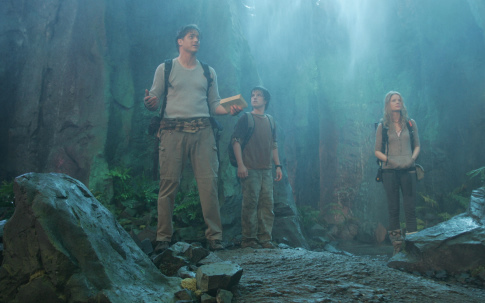 Still of Brendan Fraser, Josh Hutcherson and Anita Briem in Journey to the Center of the Earth (2008)