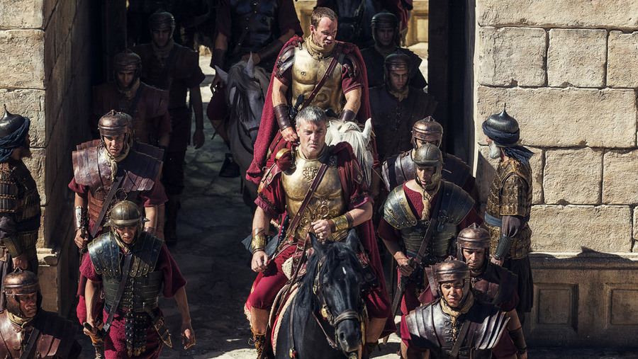 Still of Vincent Regan and Will Thorp in A.D. The Bible Continues (2015)