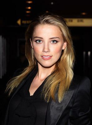 Amber Heard at event of And Soon the Darkness (2010)