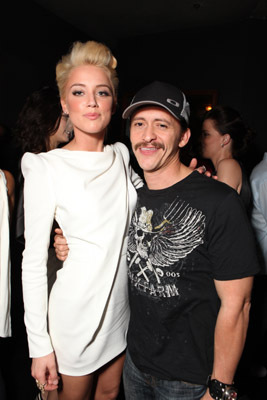 Clifton Collins Jr. and Amber Heard at event of Zombiu zeme (2009)