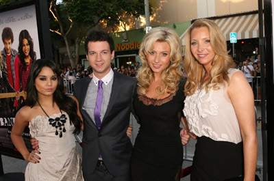 Lisa Kudrow, Gaelan Connell, Vanessa Hudgens and Aly Michalka at event of Bandslam (2009)