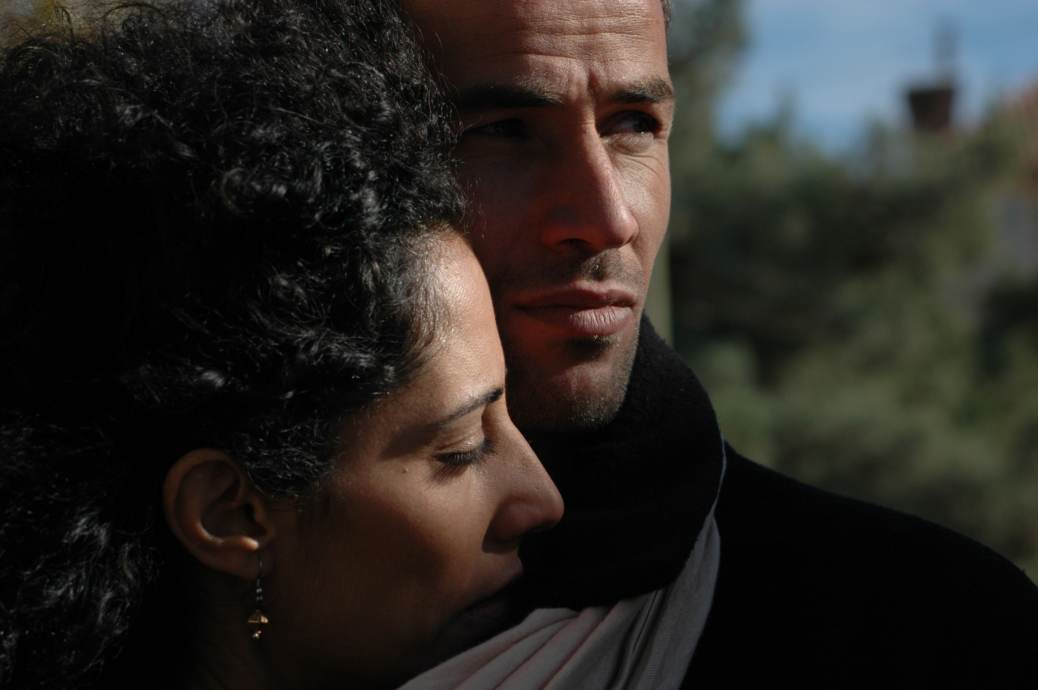 Still of Suheir Hammad and Saleh Bakri in Milh Hadha al-Bahr (2008)